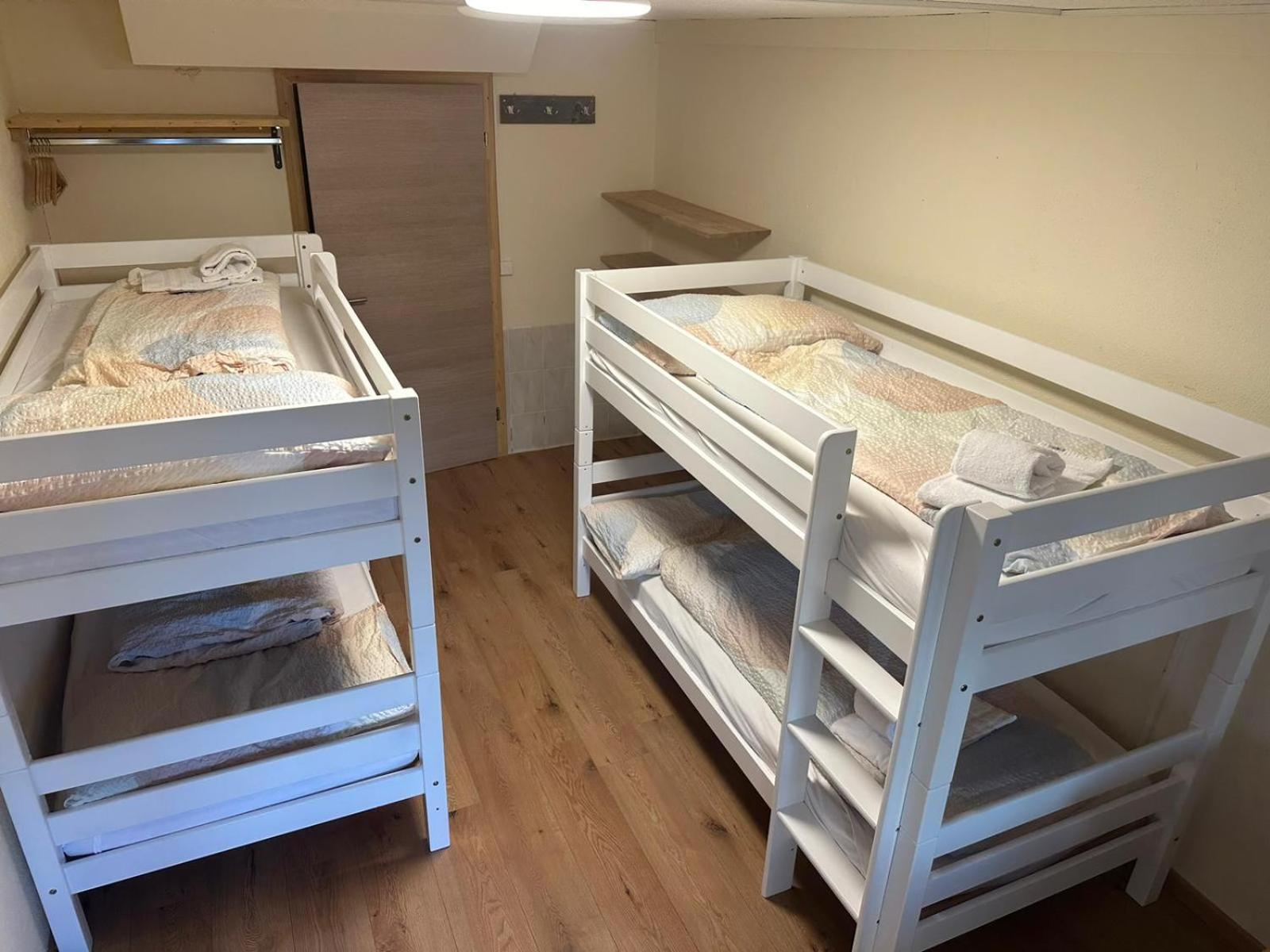 Hostel By Grischalodge Parpan Ngoại thất bức ảnh