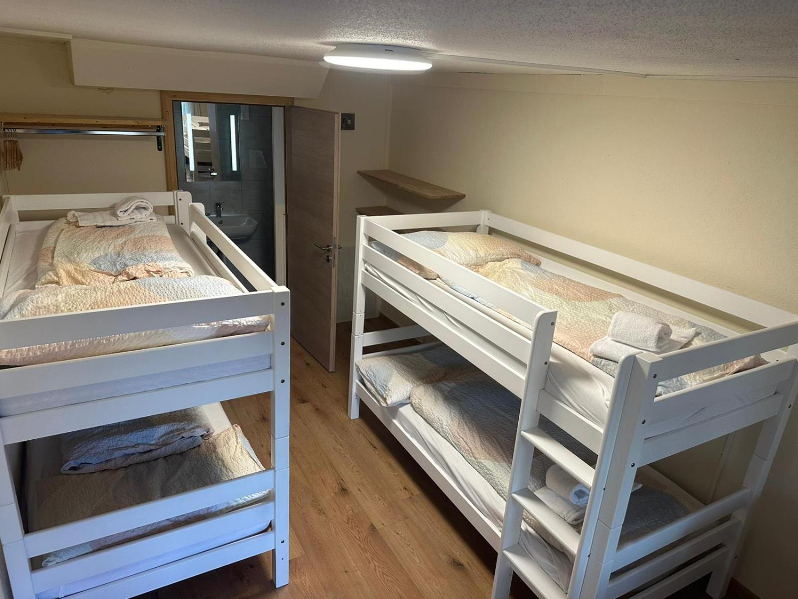Hostel By Grischalodge Parpan Ngoại thất bức ảnh
